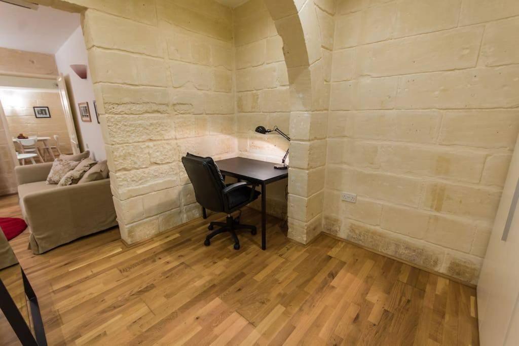 איל-פוריאנה Central Valletta House מראה חיצוני תמונה