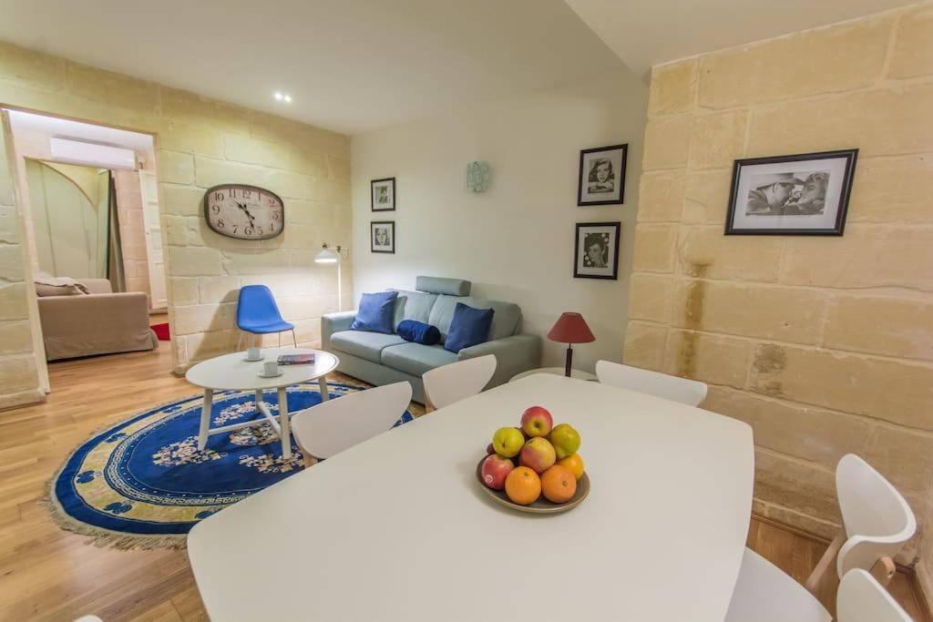 איל-פוריאנה Central Valletta House מראה חיצוני תמונה